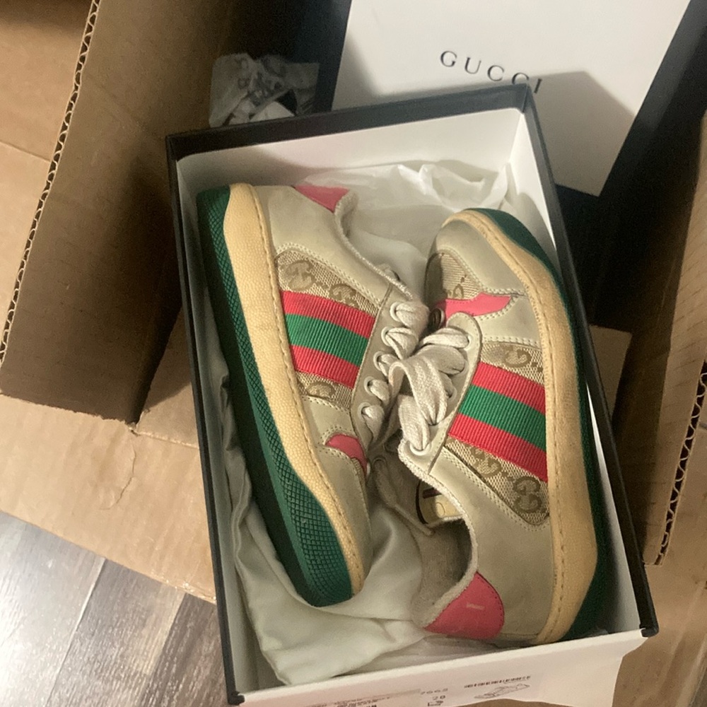 Gucci Beige Sneakers with Red and Green Stripes